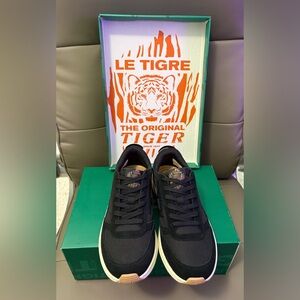 BNWB WOMEN'S LE TIGRE TM-LOUGHLIN COLOR MOONLESS NIGHT & CREAM US SIZE 6M